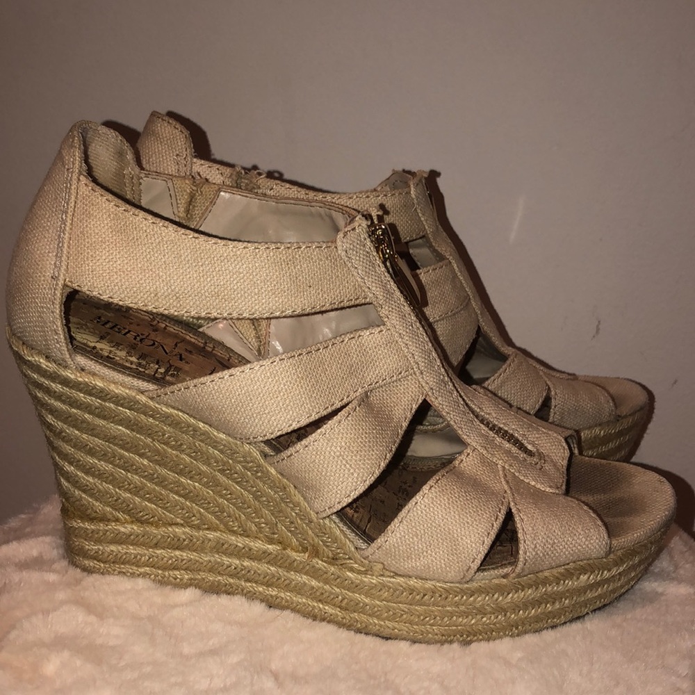 Wedges - Picture 5 of 7